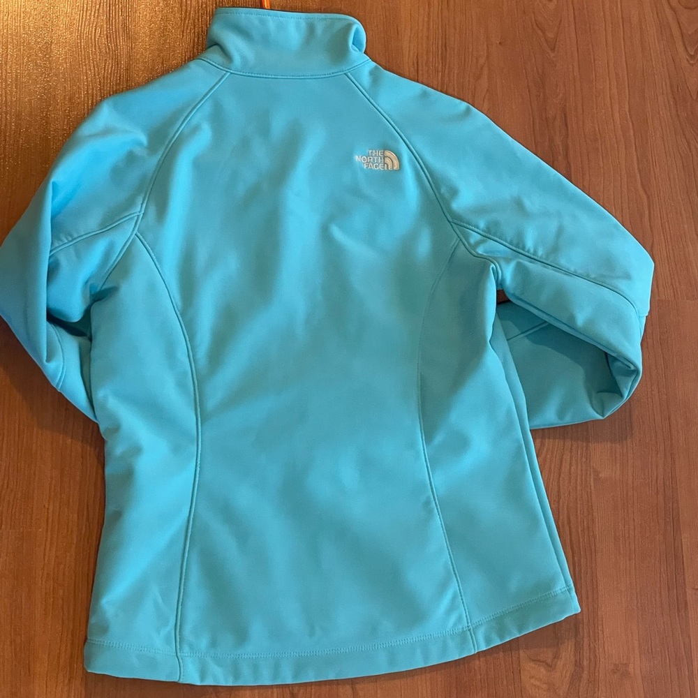 The North Face Jacket - Picture 5 of 9